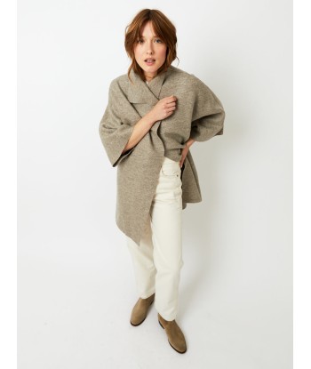 MANTEAU KIMONO PRESSED WOOL NATURAL CASHA sur le site 